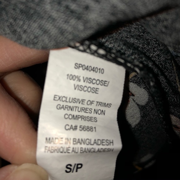 🆕🌷NWT O’Neill Cropped Flowy Tank Black Floral S - Picture 7 of 9